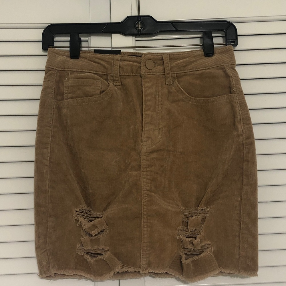 Black Label C’est Toi Tan Distressed Corduroy Mini Skirt small NWT! 🤎